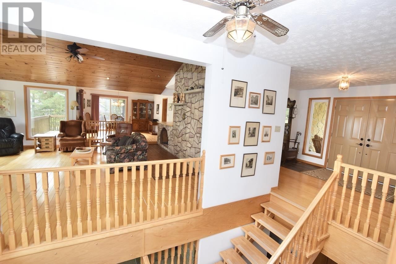 9 KENNEDY RD Image 26