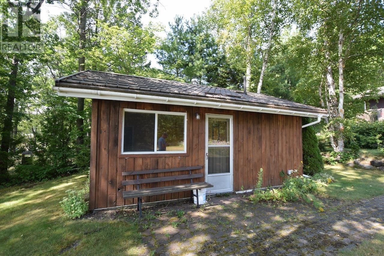 9 KENNEDY RD Image 44