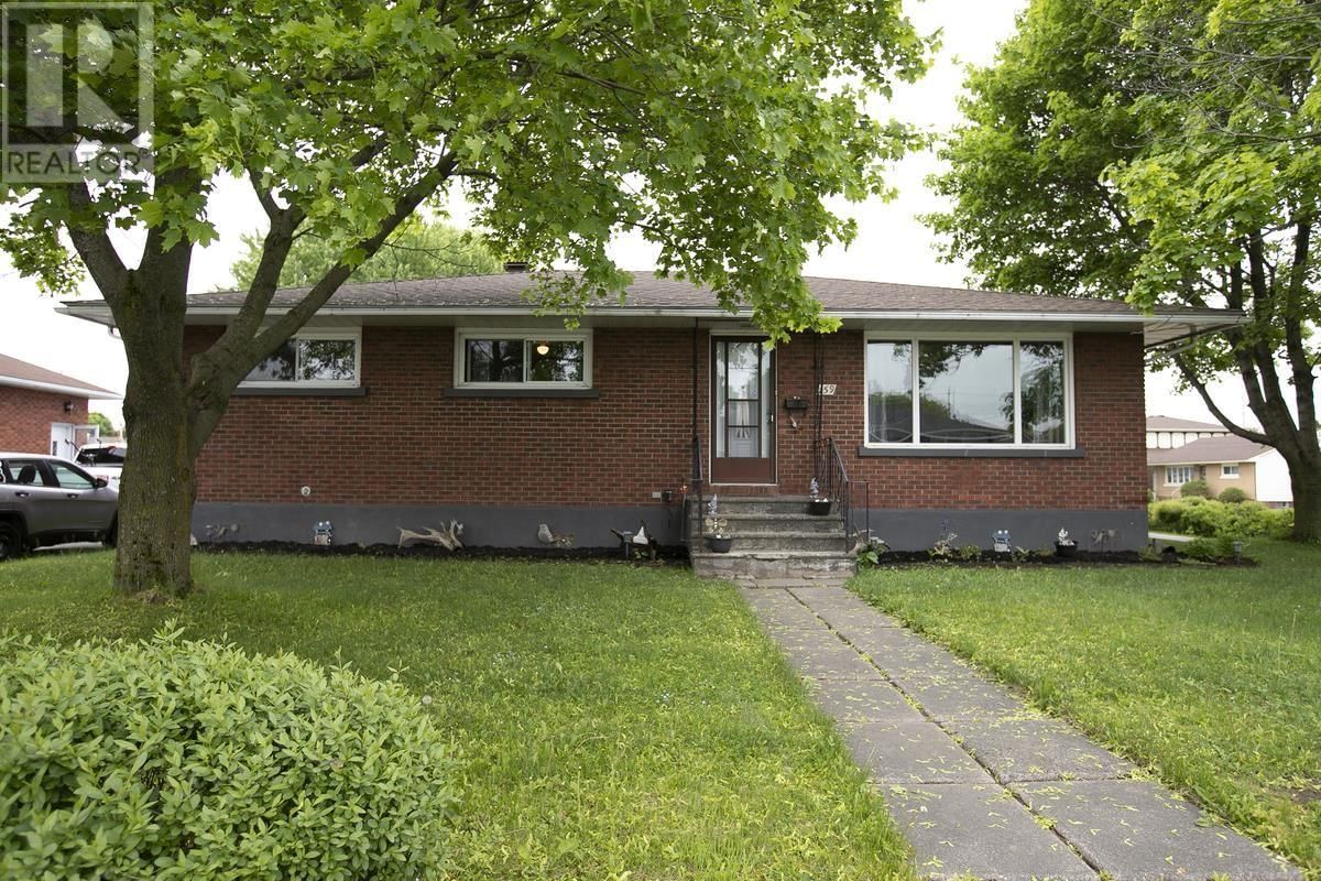 159 LAURA ST Image 2