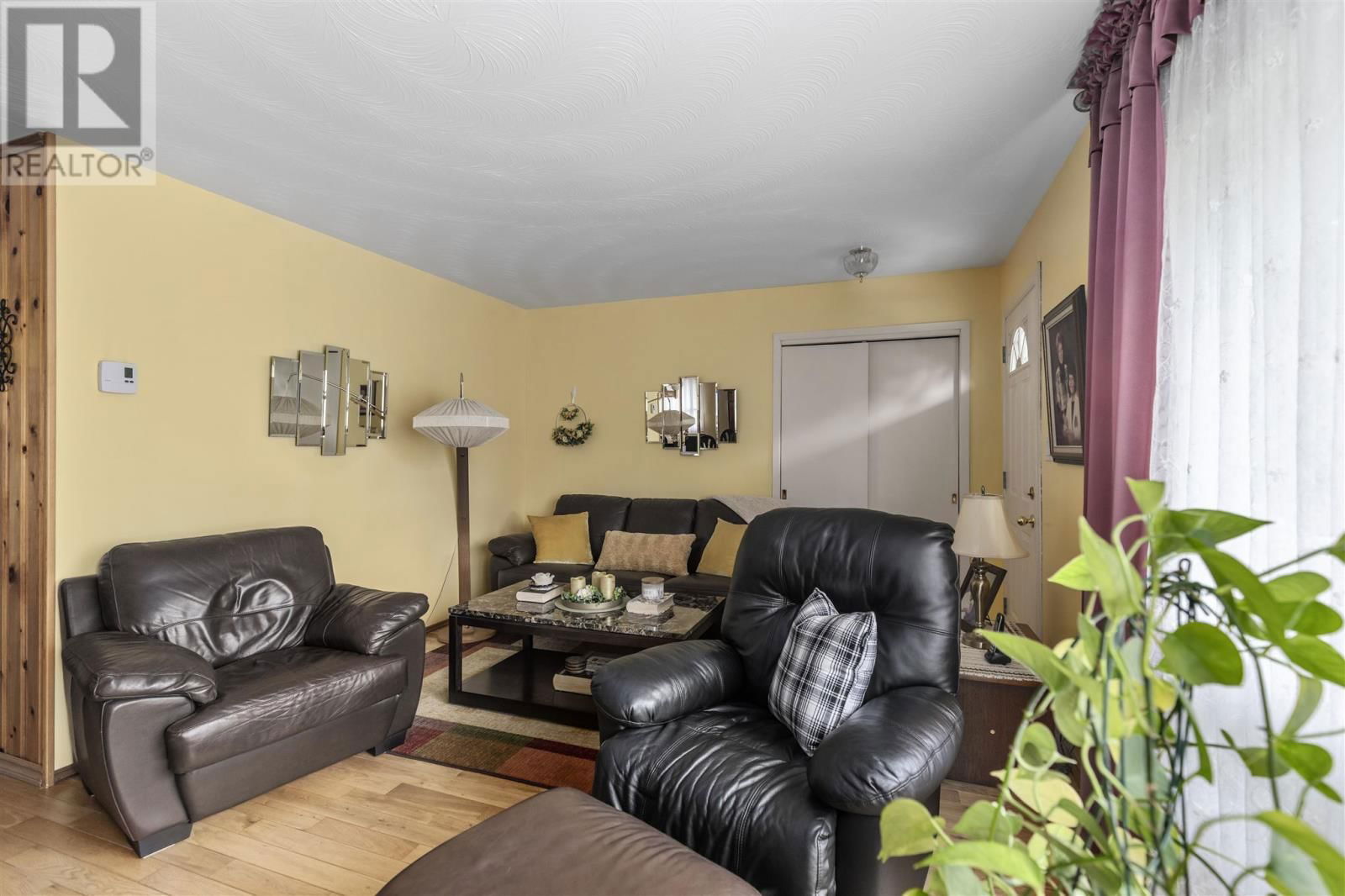 63 CAPP AVE Image 13
