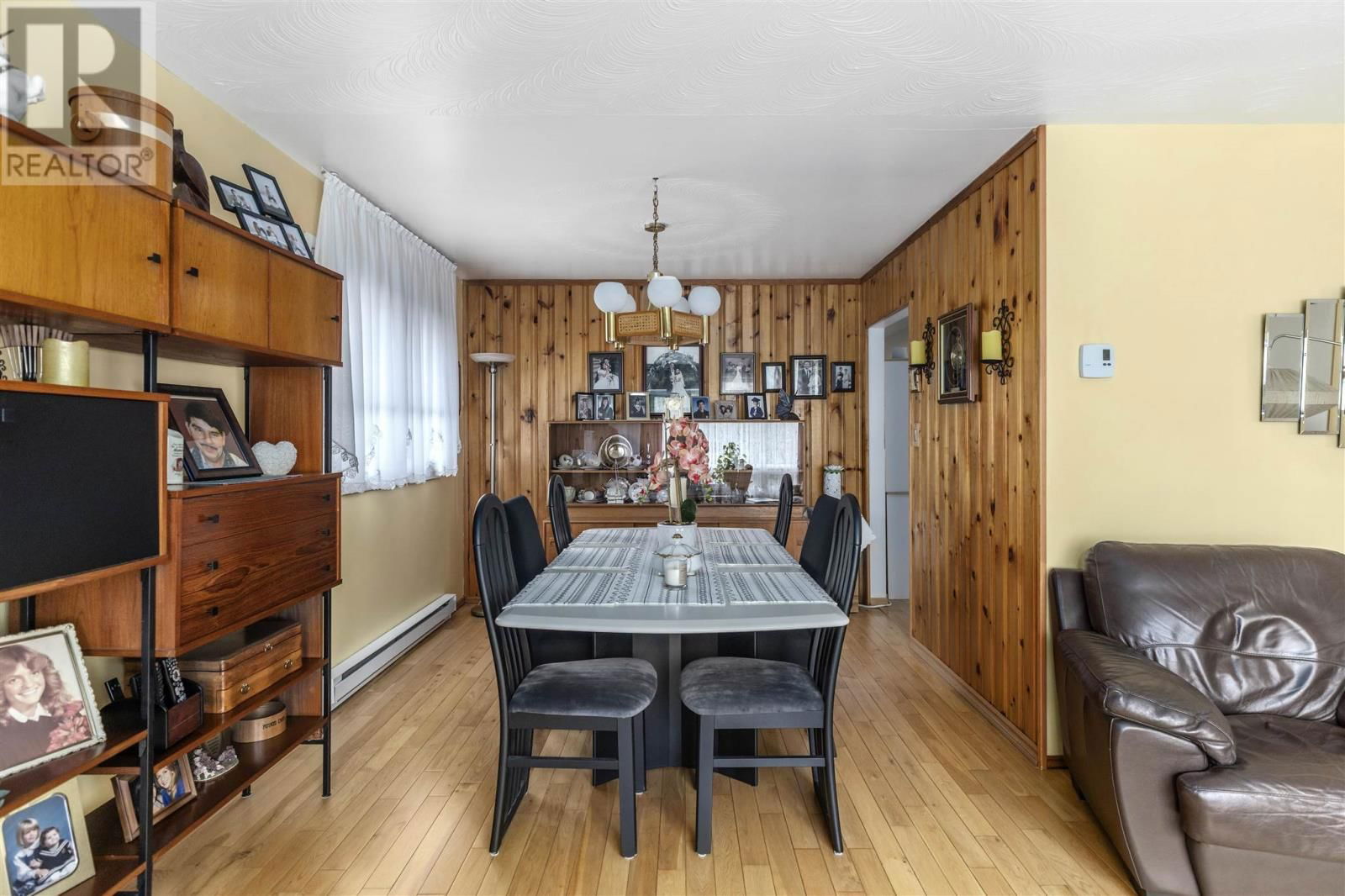 63 CAPP AVE Image 16