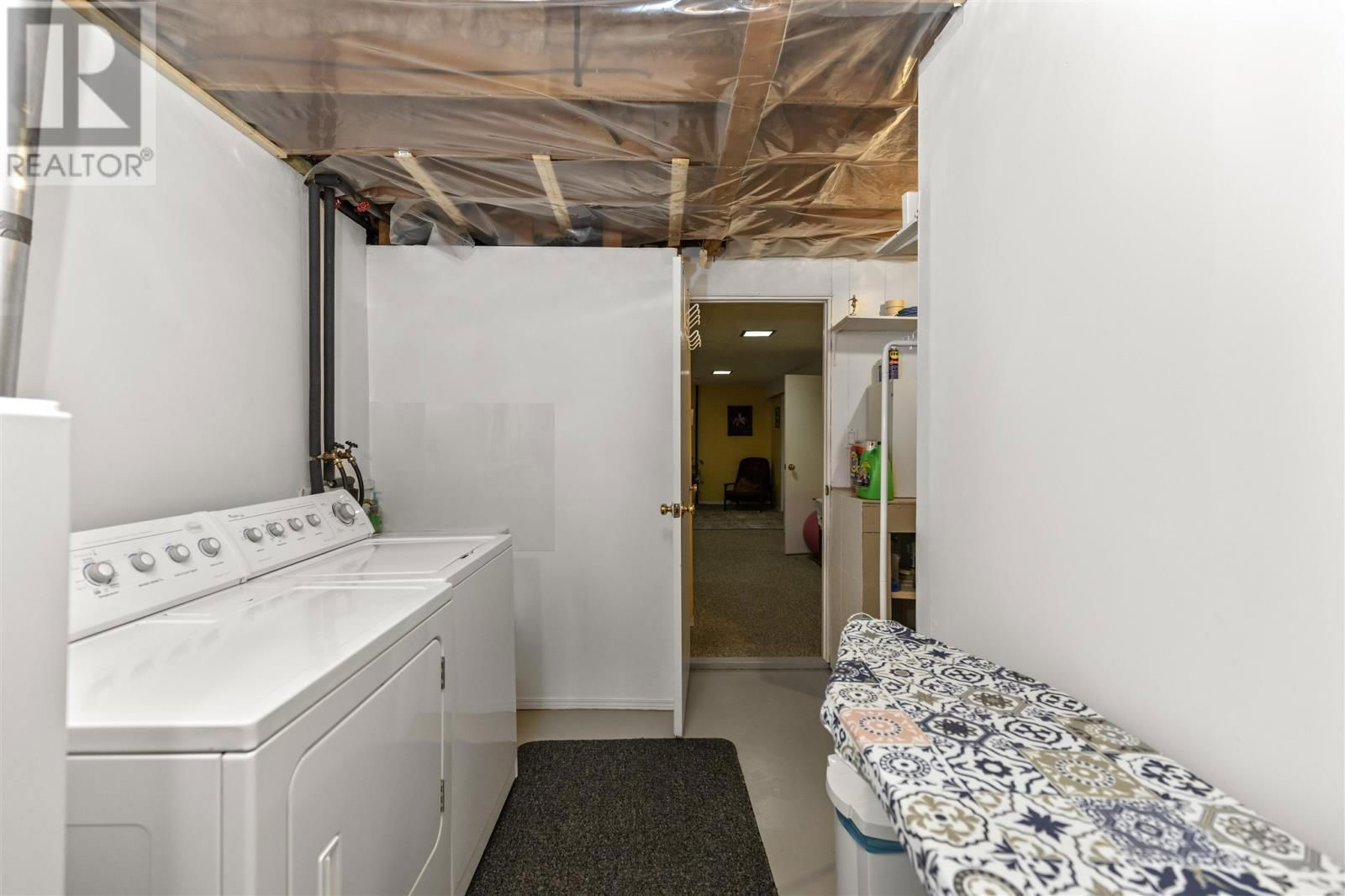 63 CAPP AVE Image 41