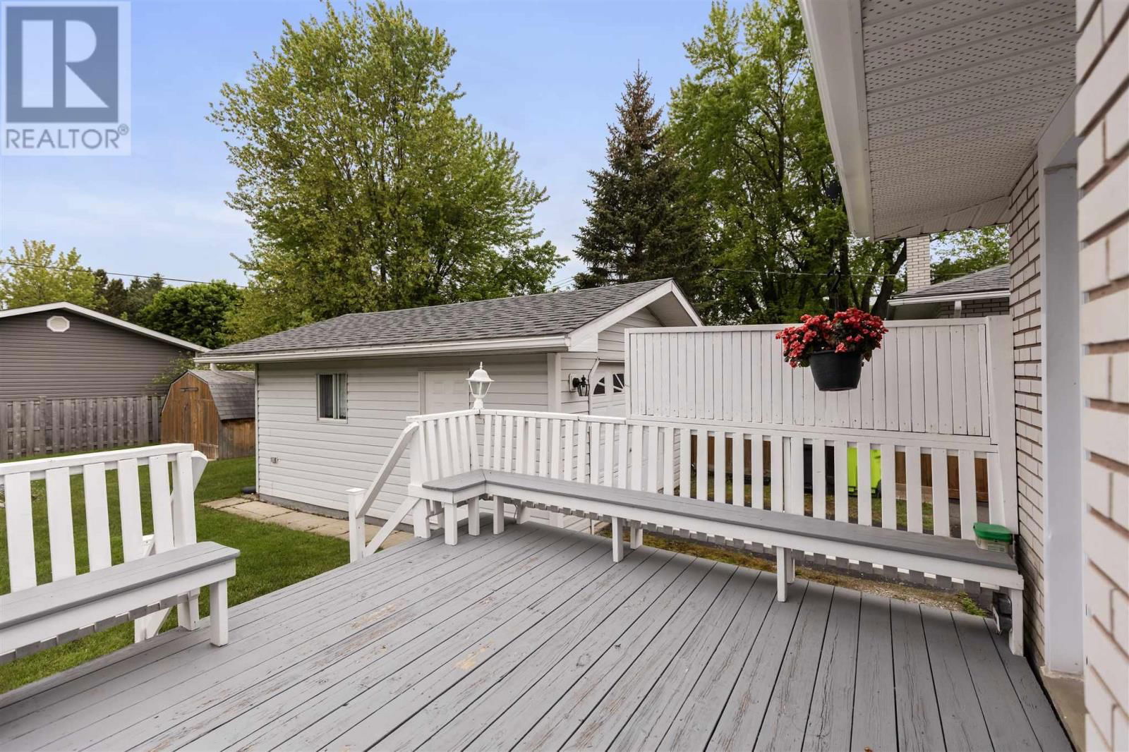 63 CAPP AVE Image 9