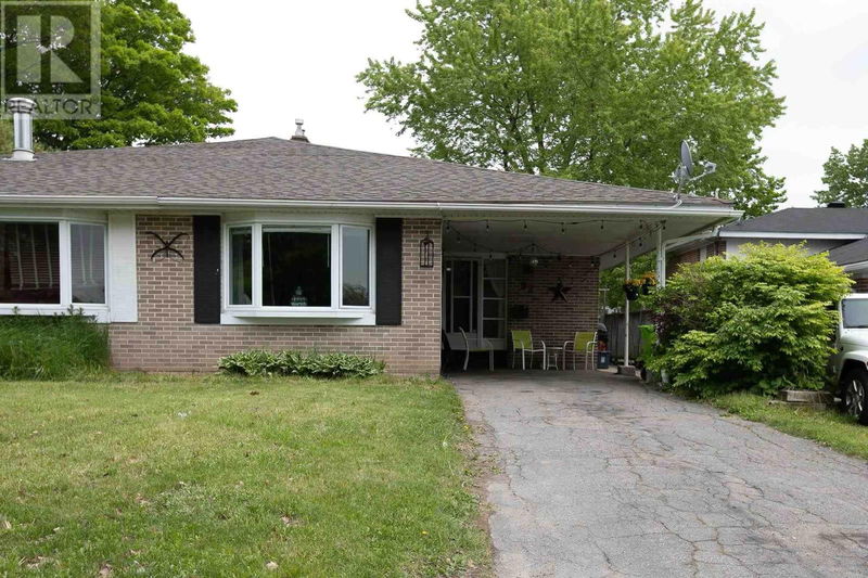92 Palace Dr Sault Ste. Marie, Ontario