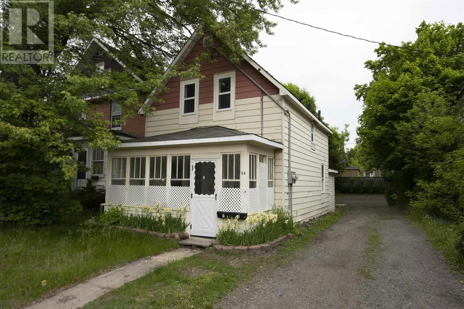 E - 64 ALBERT ST Image 1