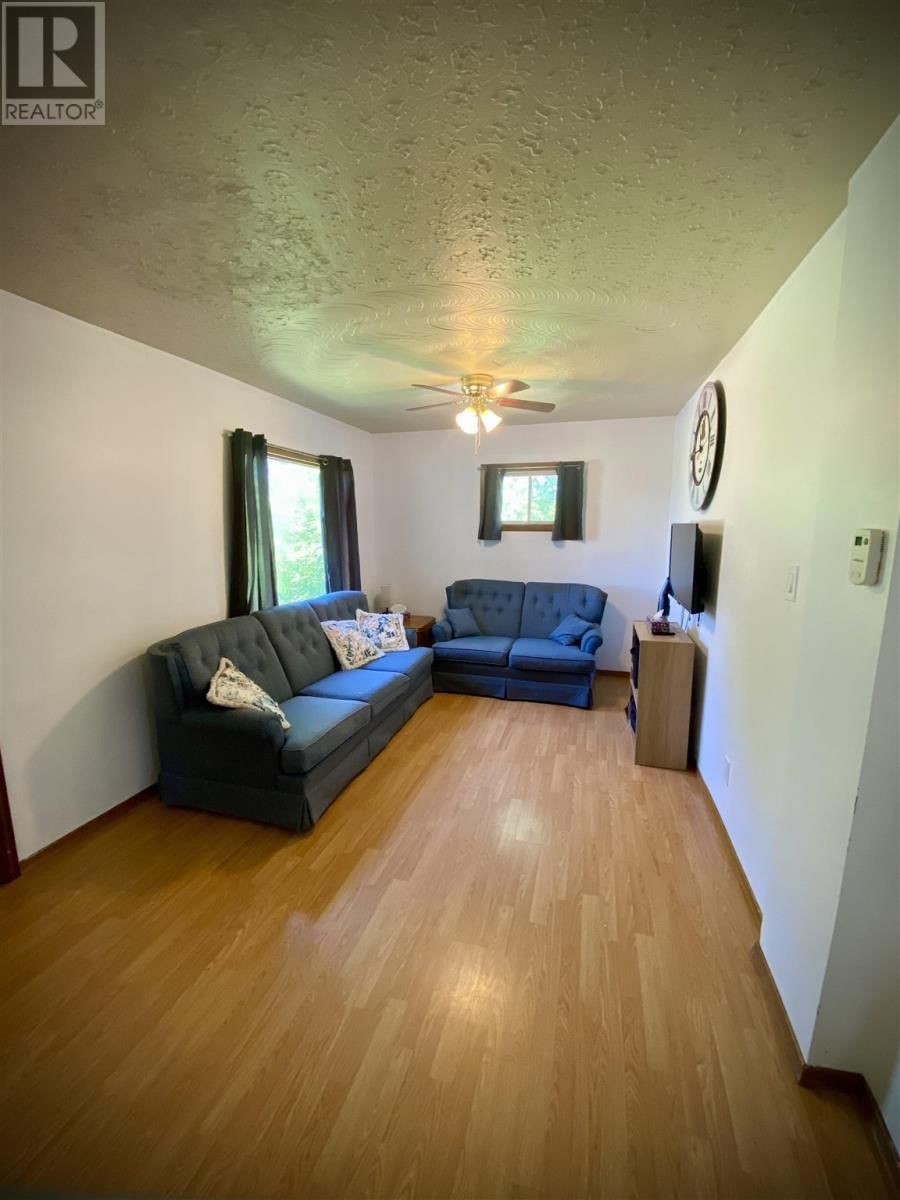 250 PITTSBURGH AVE Image 4