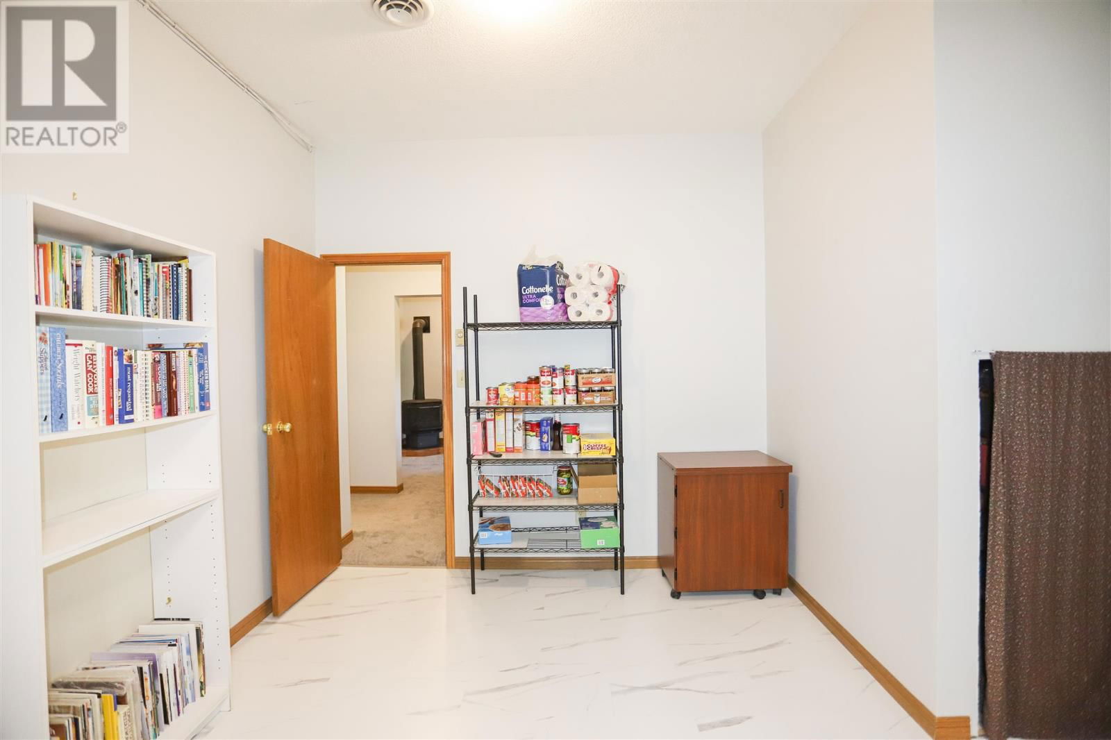 1109 LAKE ST Image 12
