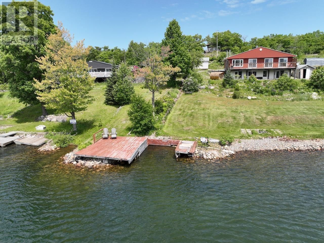 1093 SUNNYSIDE DR Image 28