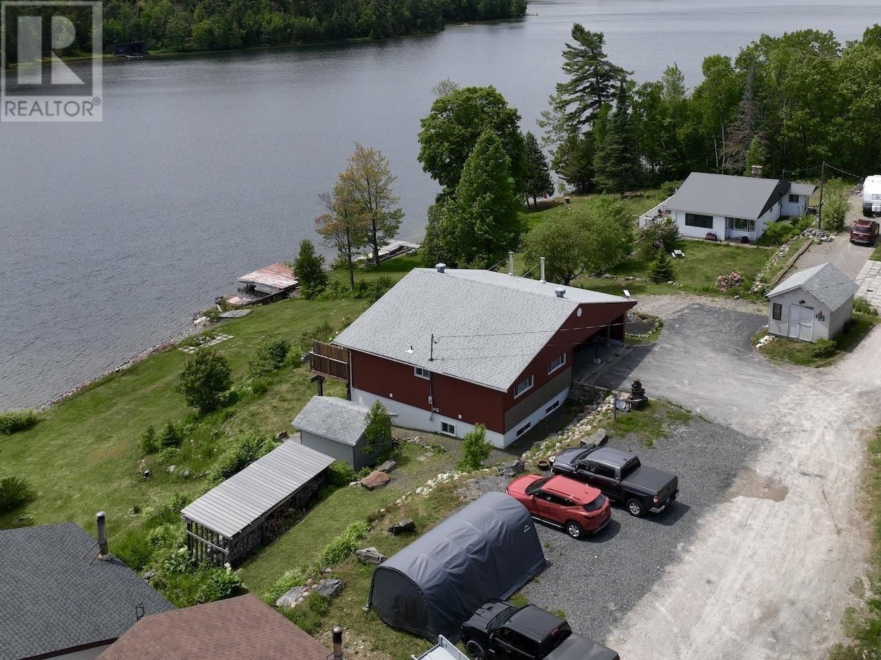 1093 SUNNYSIDE DR Image 31