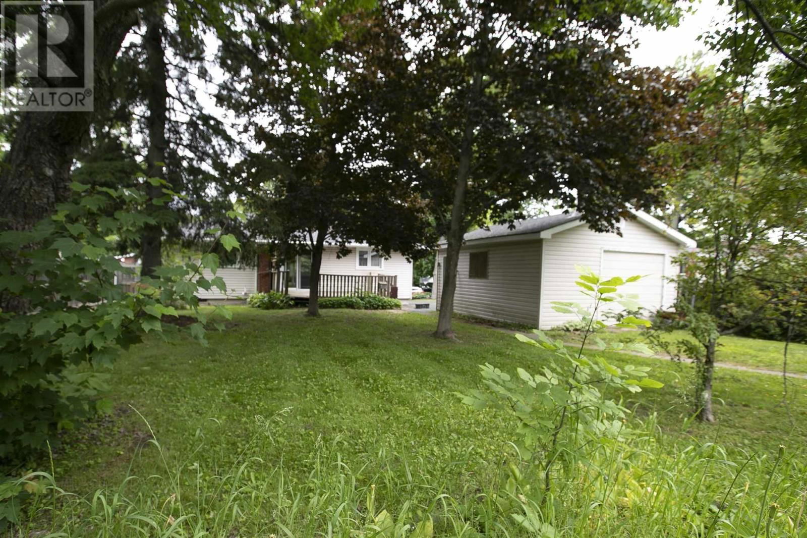 25 PRIMOSE DR Image 10