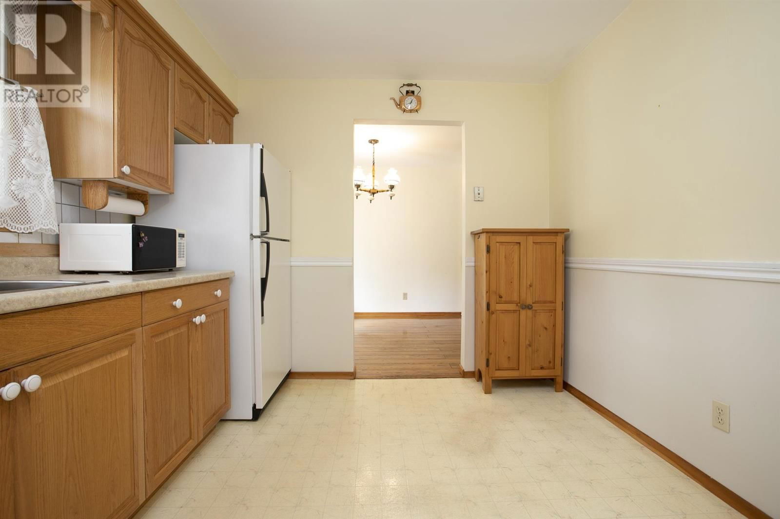 25 PRIMOSE DR Image 14