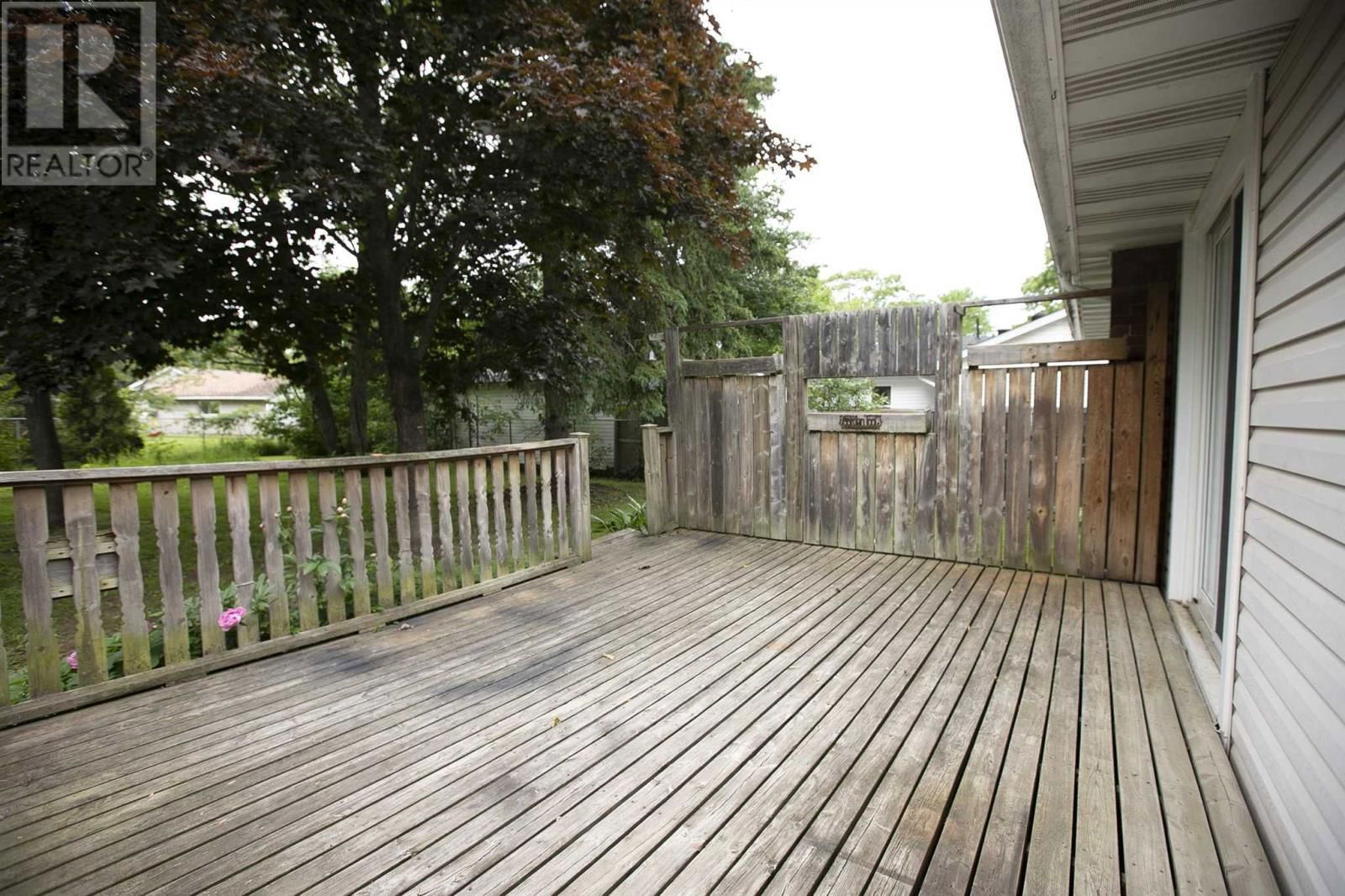 25 PRIMOSE DR Image 5