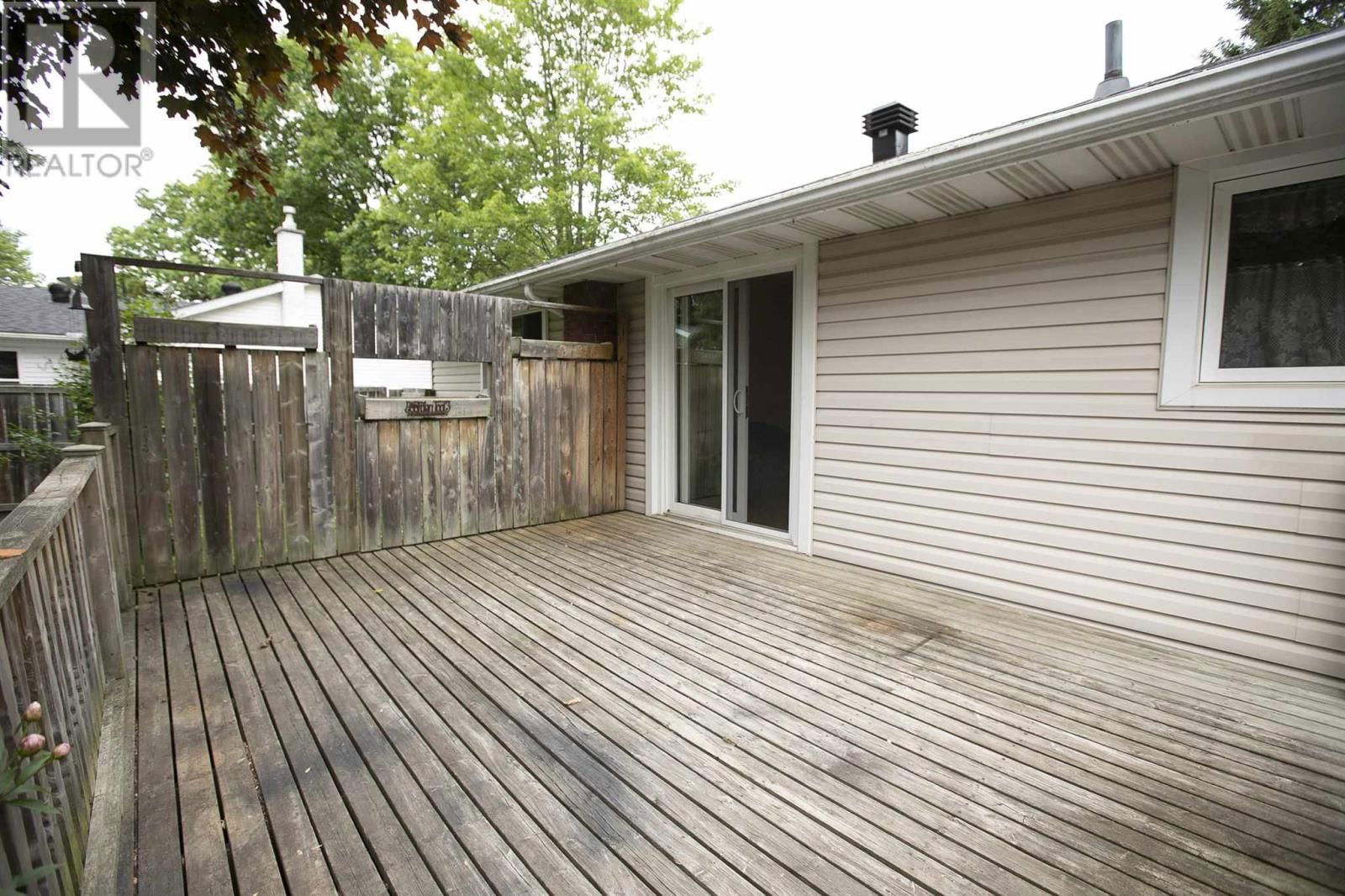 25 PRIMOSE DR Image 6