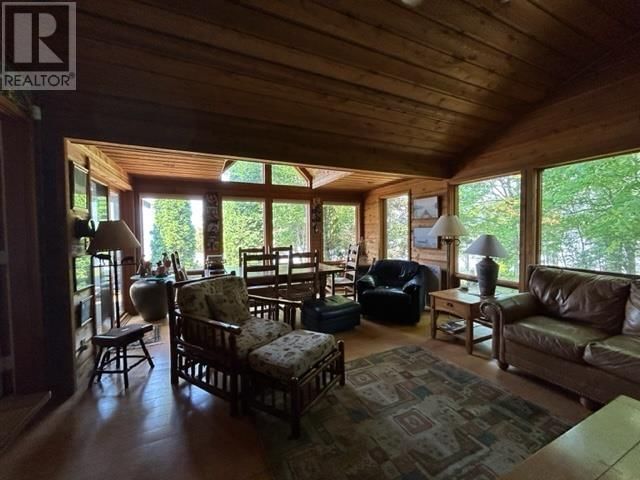 545A MISSION RD Image 17