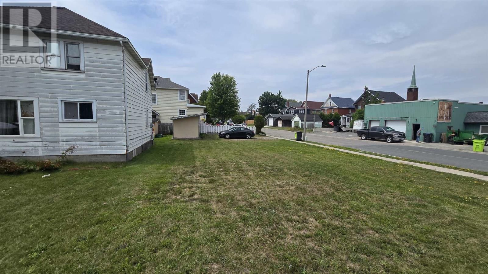 169 HURON ST Image 3