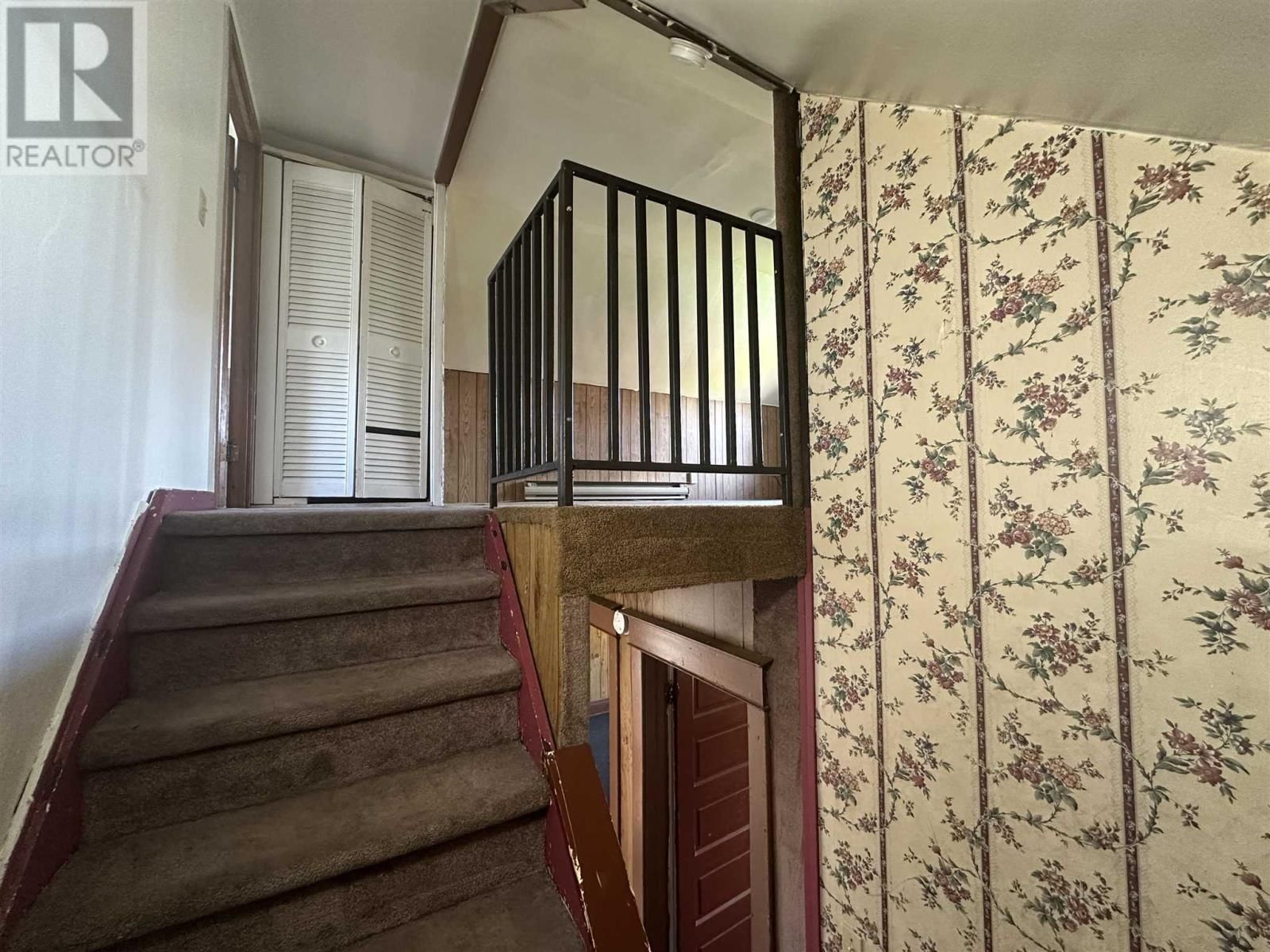 17 ABBOTT ST Image 15