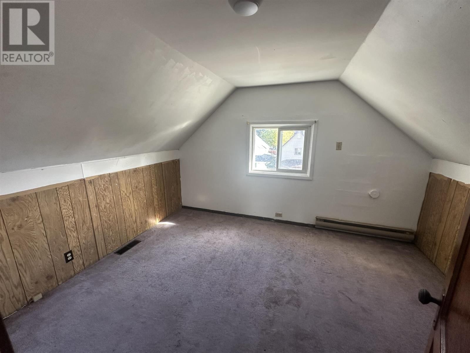 17 ABBOTT ST Image 17