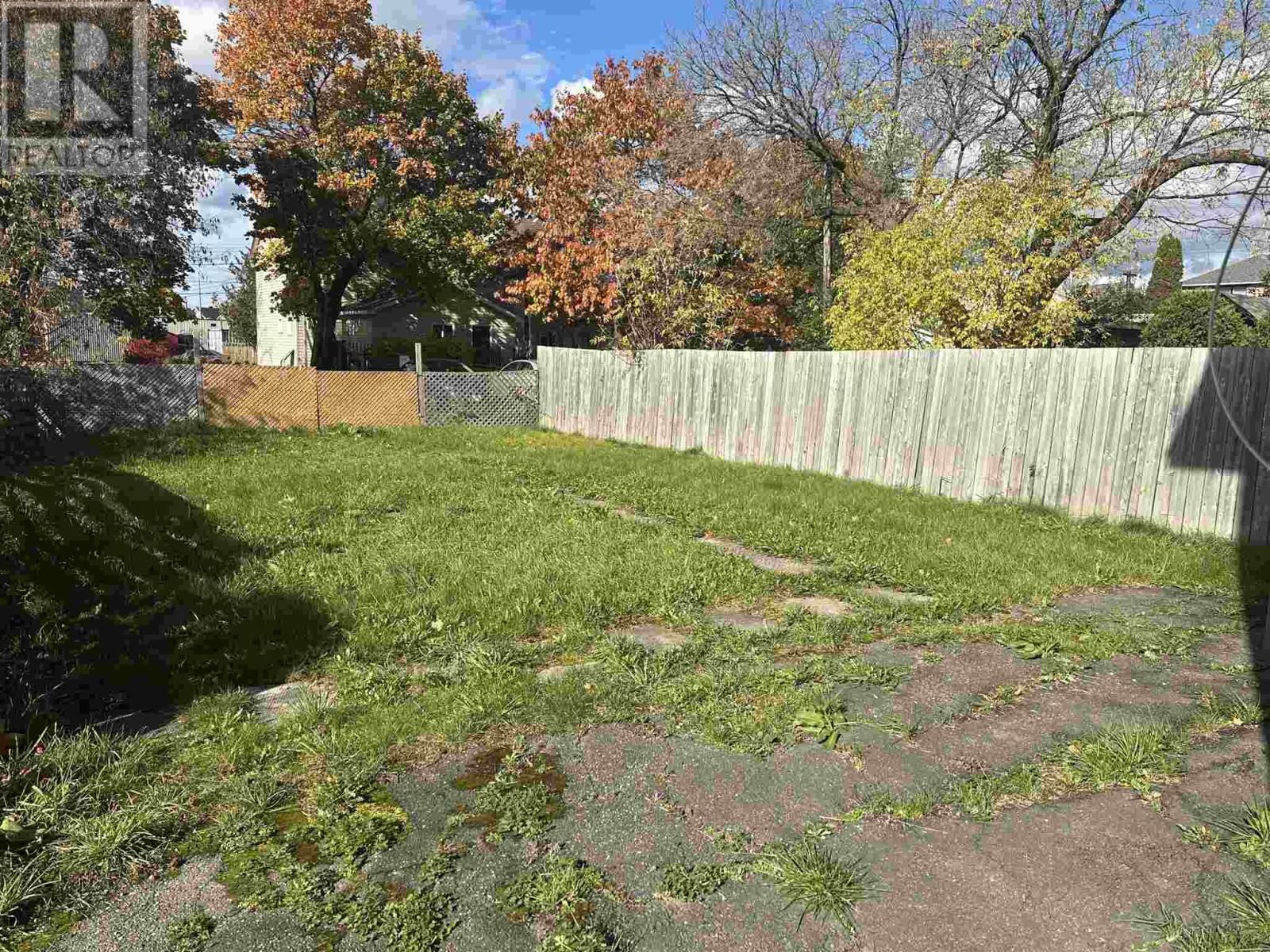 17 ABBOTT ST Image 4