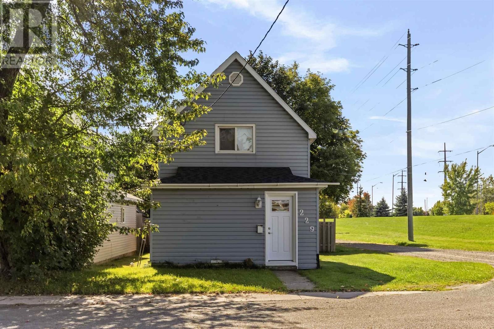 229 ST. GEORGE'S AVE Image 41