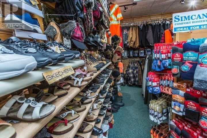 168 MAIN ST Image 19