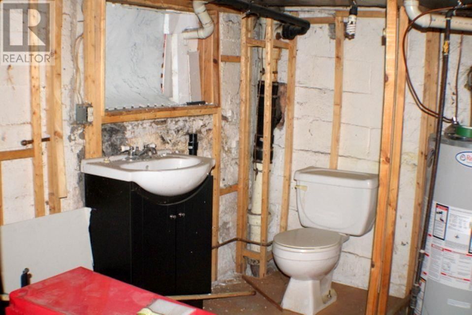 86 ST ANDREWS TERR Image 38