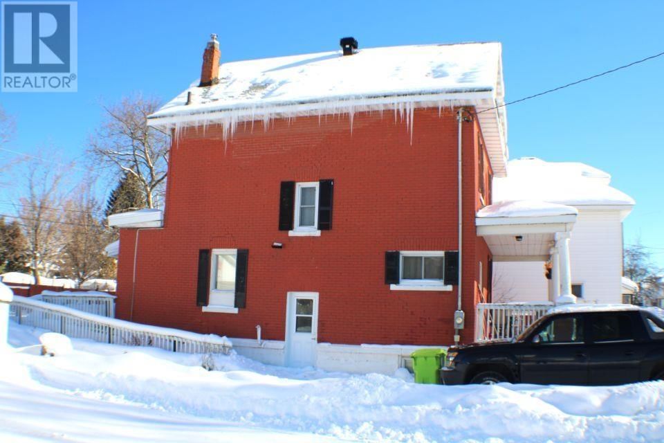 86 ST ANDREWS TERR Image 45