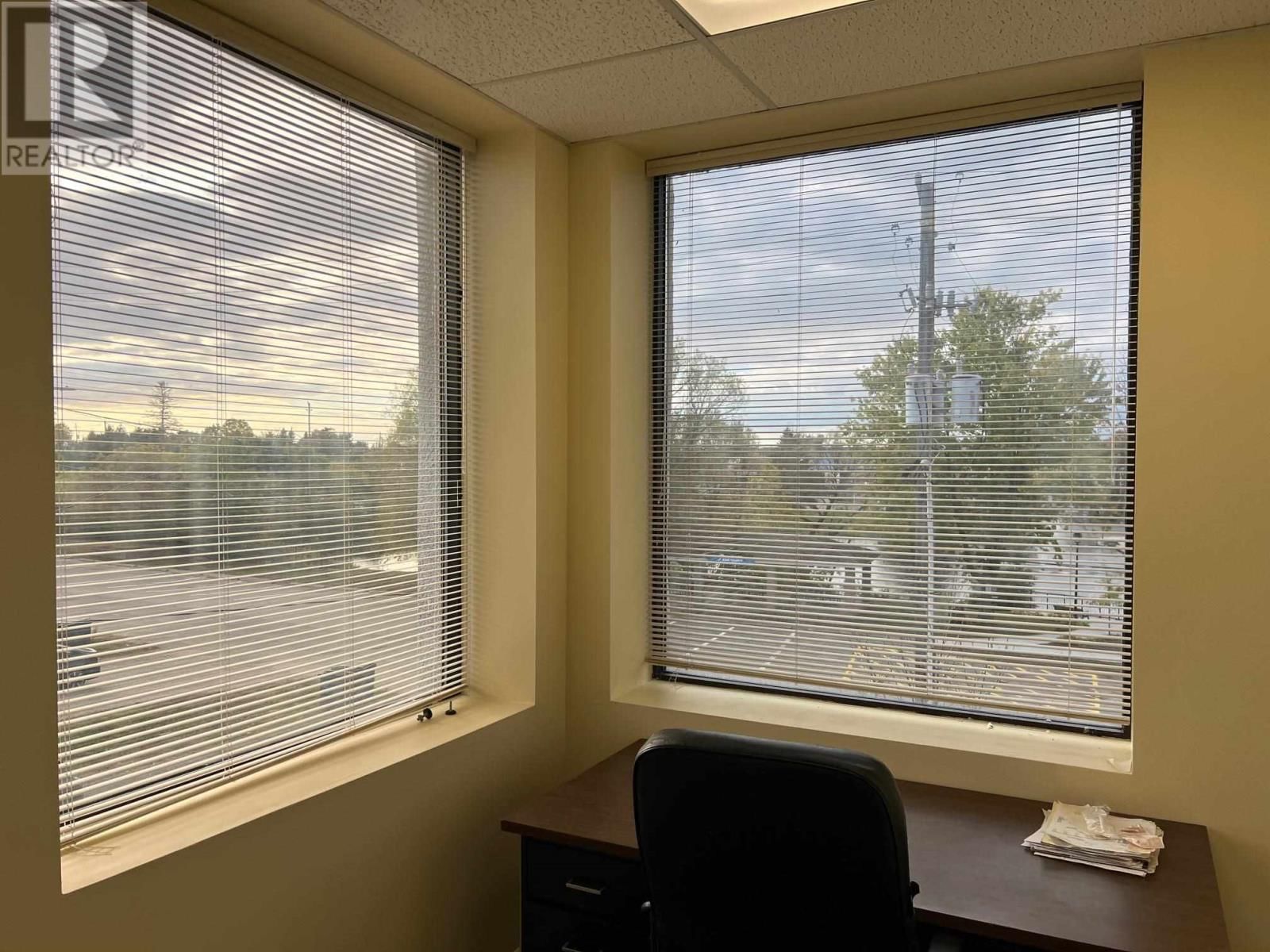 19 WOODWARD AVE Image 11