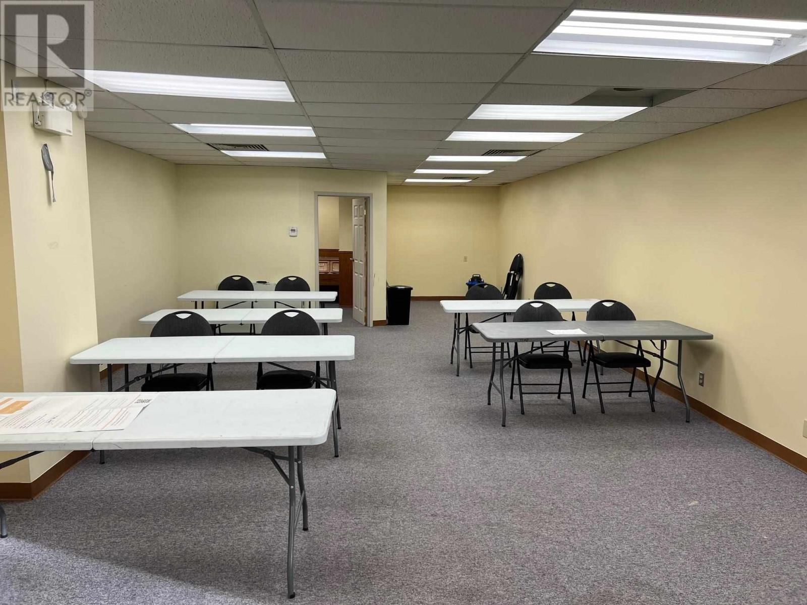 19 WOODWARD AVE Image 13