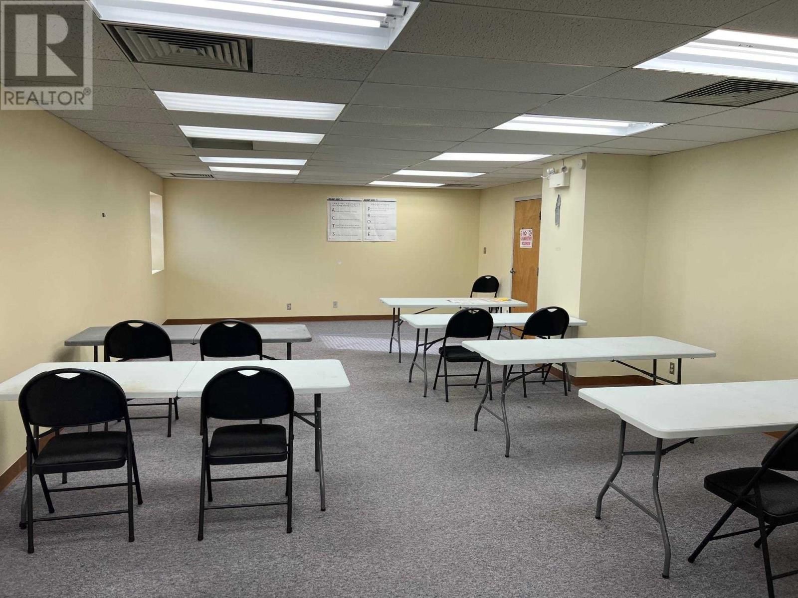 19 WOODWARD AVE Image 14