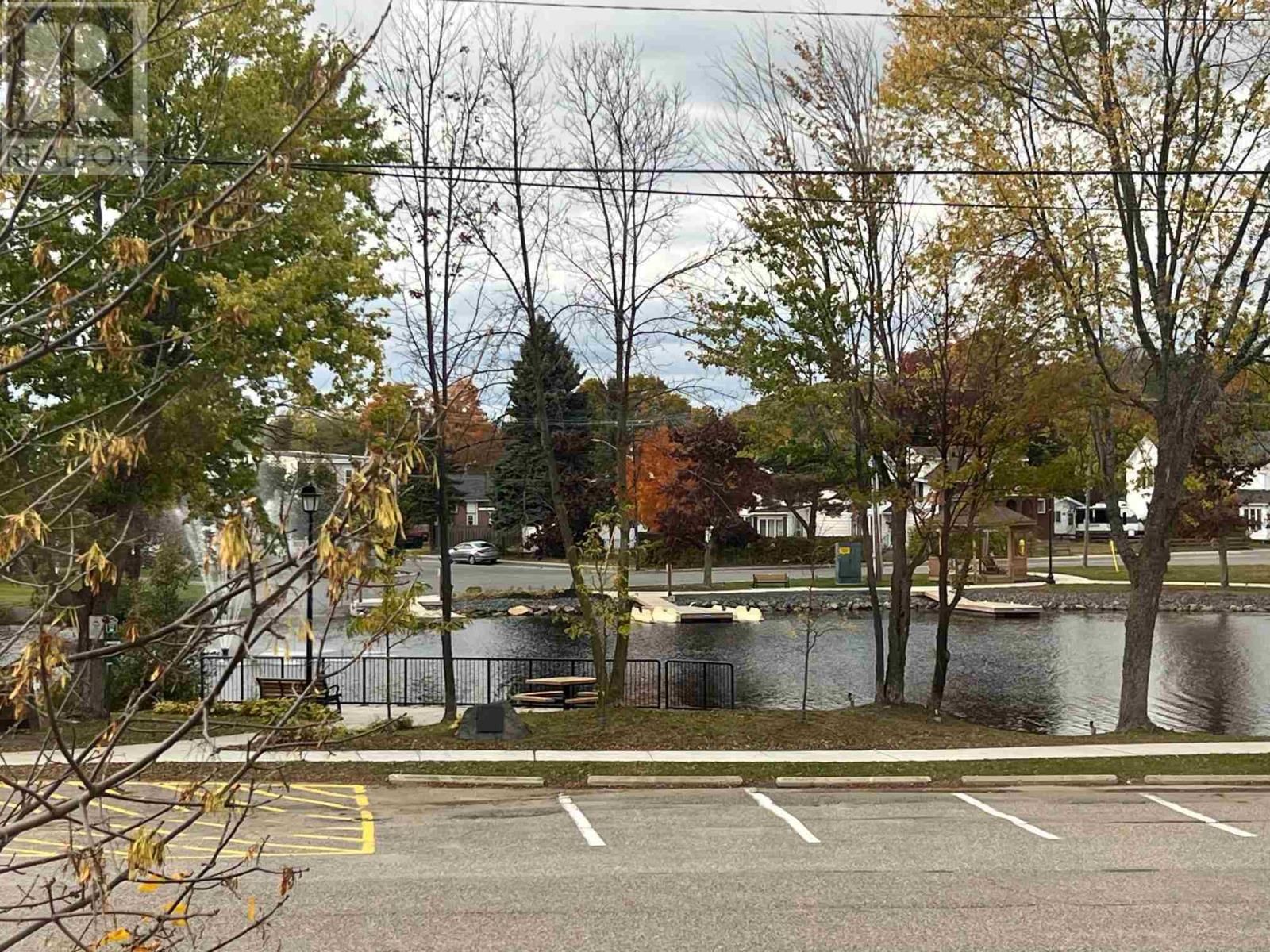 19 WOODWARD AVE Image 2