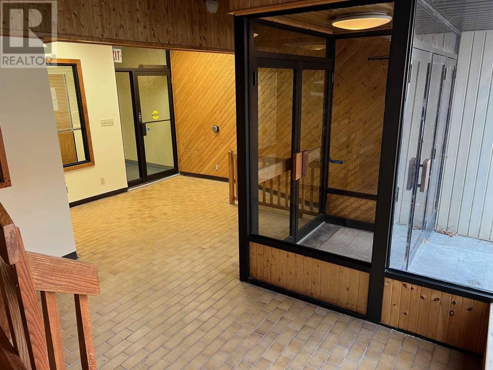 19 WOODWARD AVE Image 21