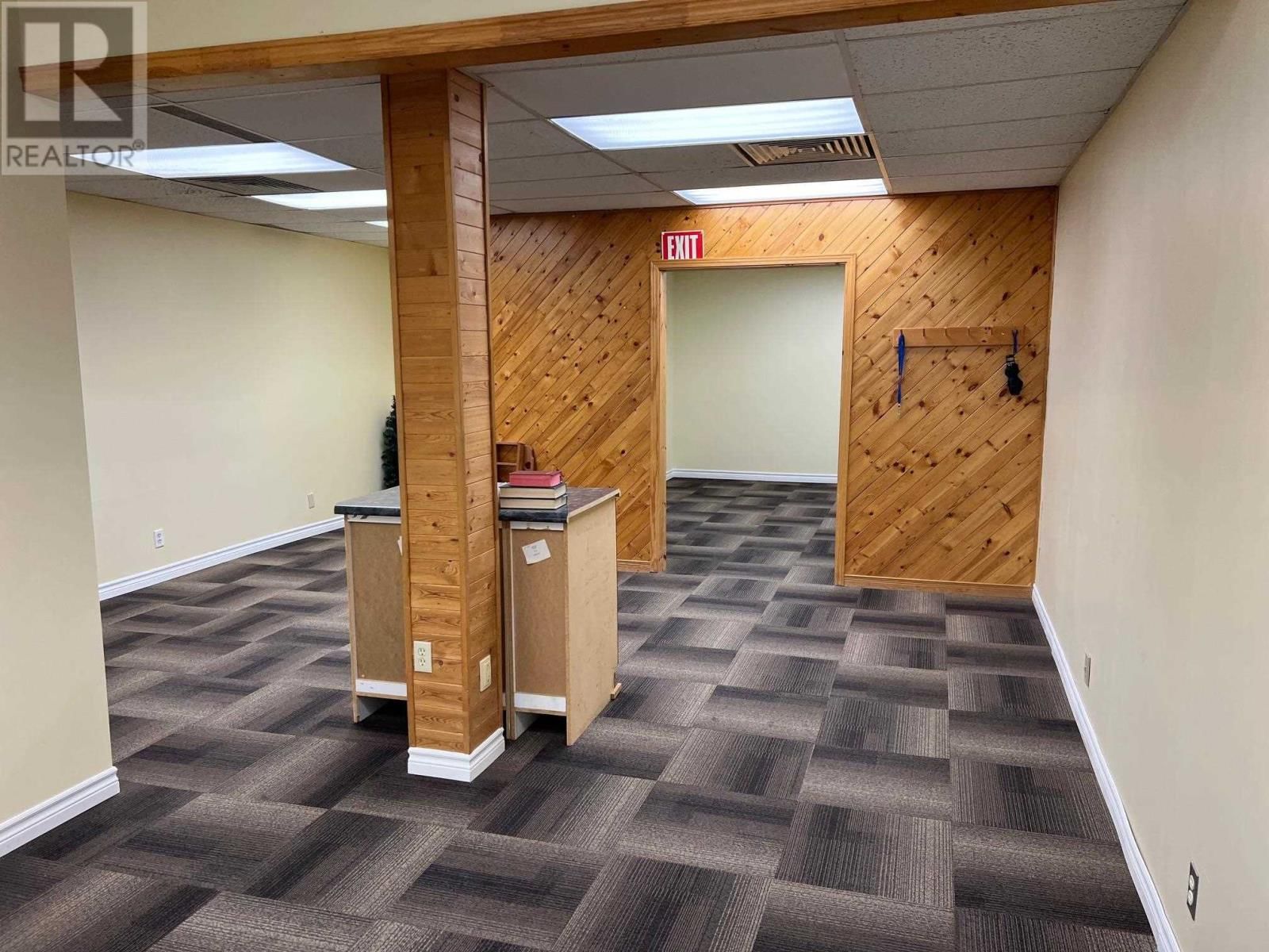 19 WOODWARD AVE Image 32