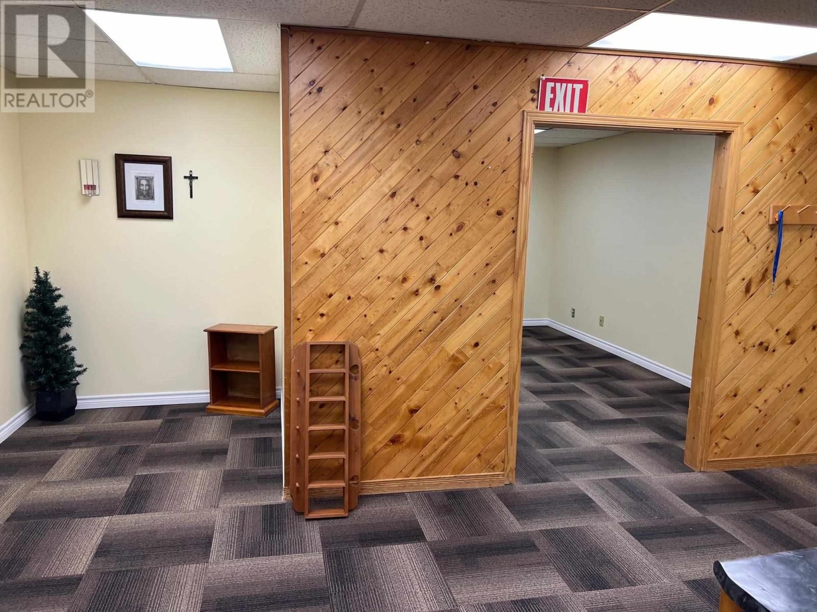 19 WOODWARD AVE Image 38