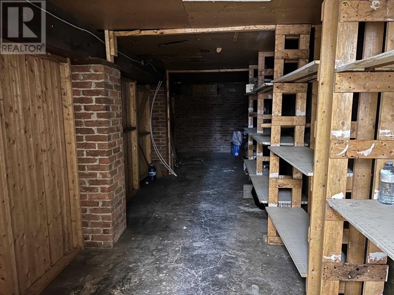 19 WOODWARD AVE Image 42