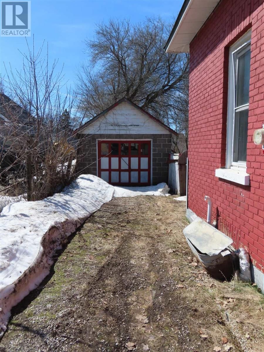 23 ST ANDREWS TER Image 16