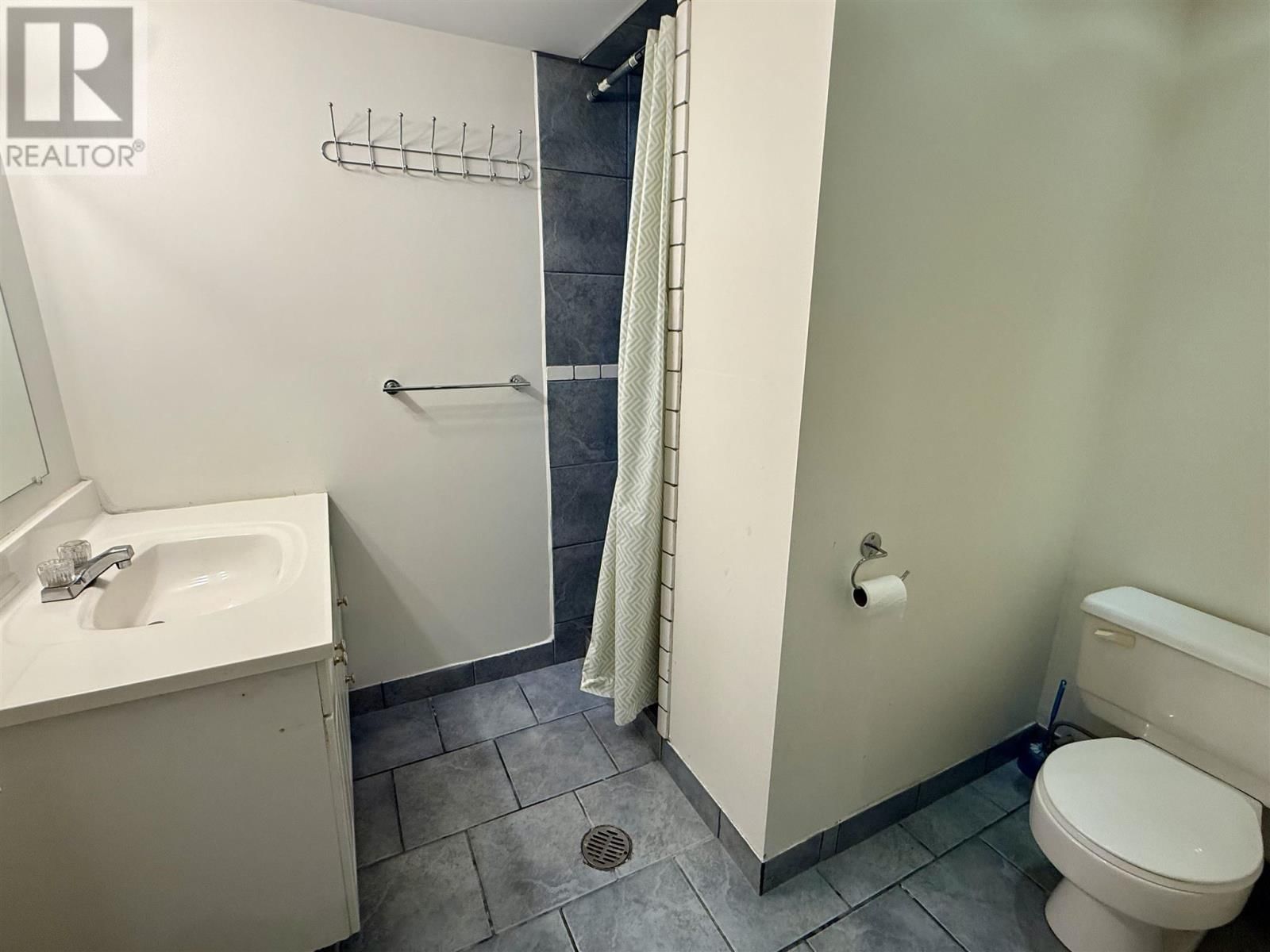 41 ROBERTSON RD Image 37