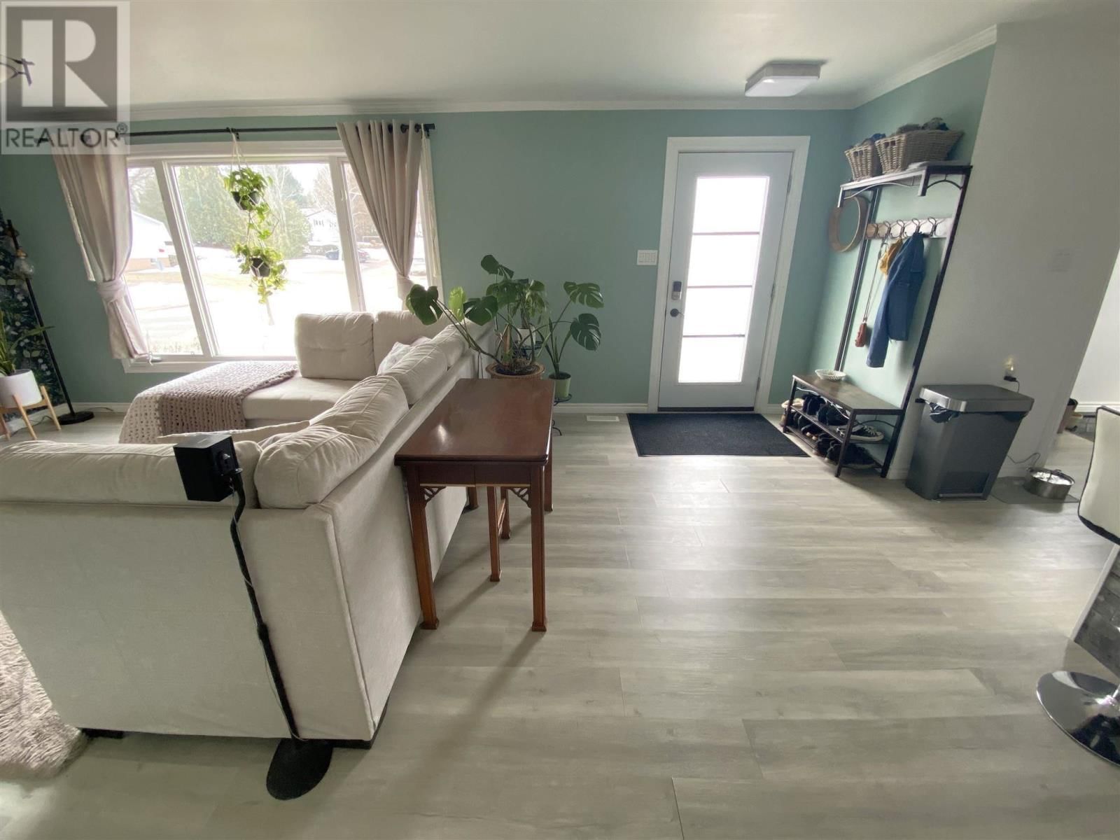 52 HUTCHISON AVE Image 6