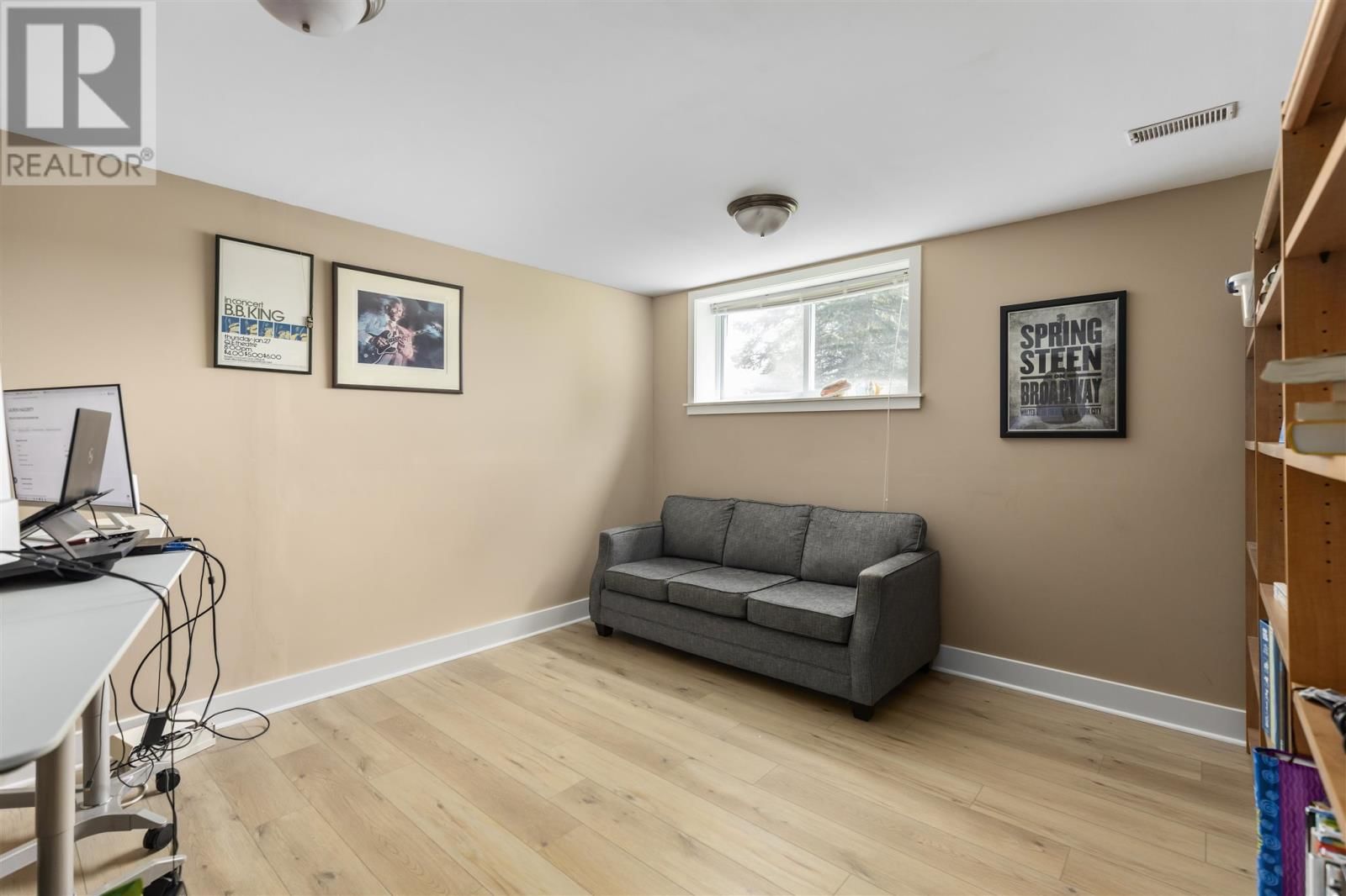 171 RIVER RD Image 42