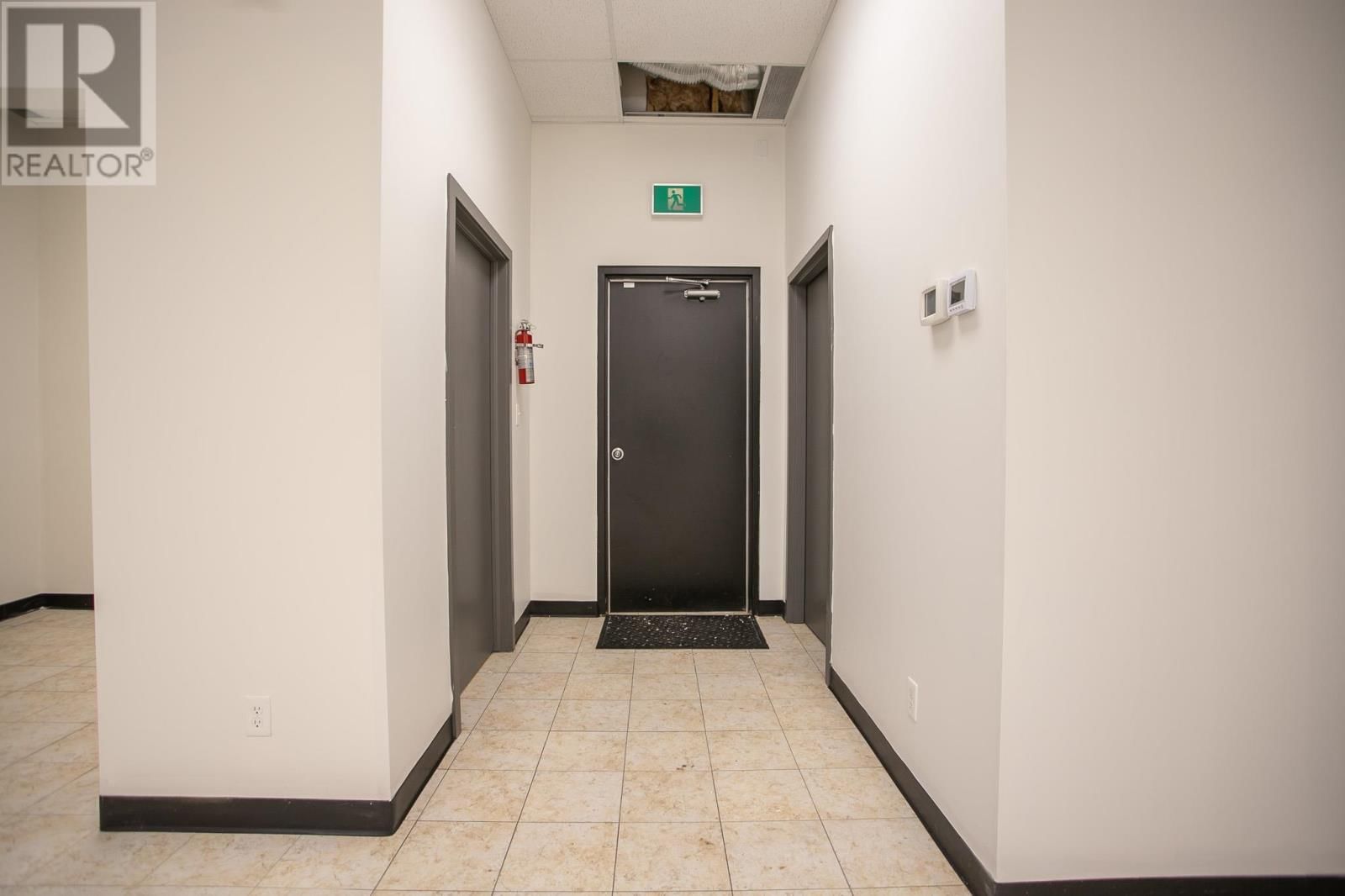 760 SECOND LIN Image 12