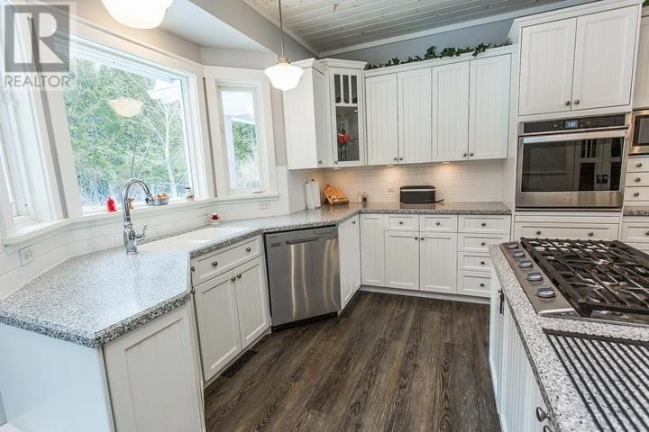 3515 HURON LINE RD Image 14