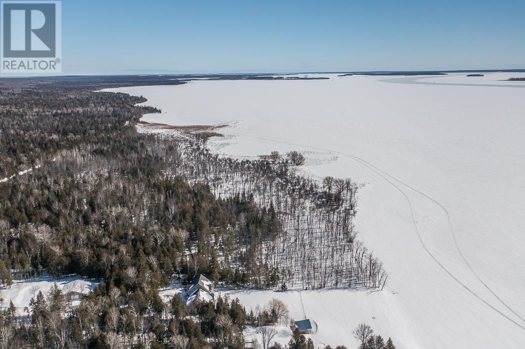 3515 HURON LINE RD Image 47