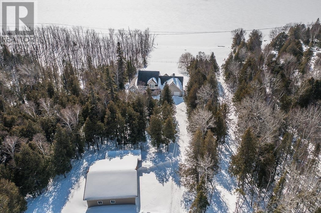 3515 HURON LINE RD Image 48