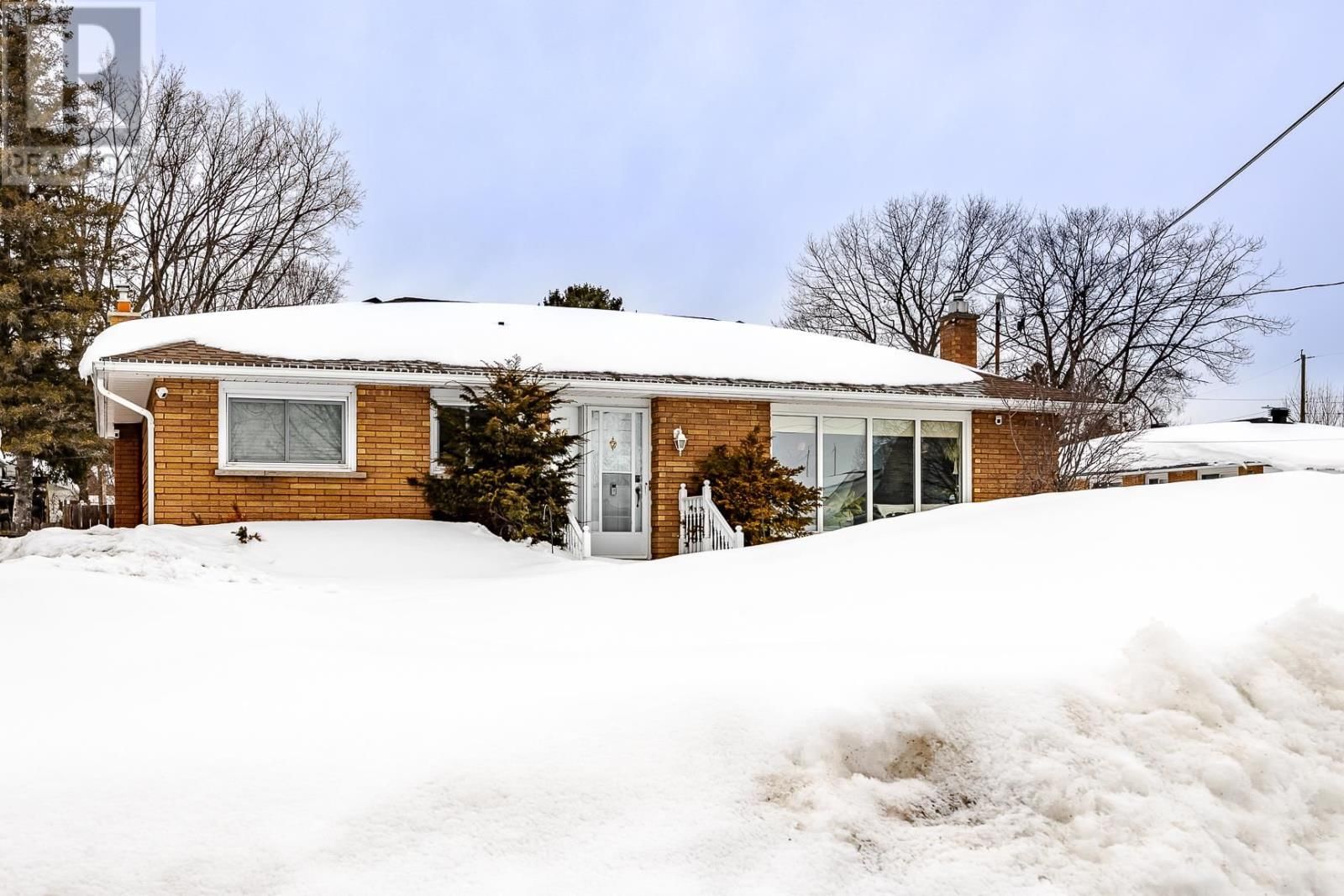 36 OAKBINE AVE Image 2