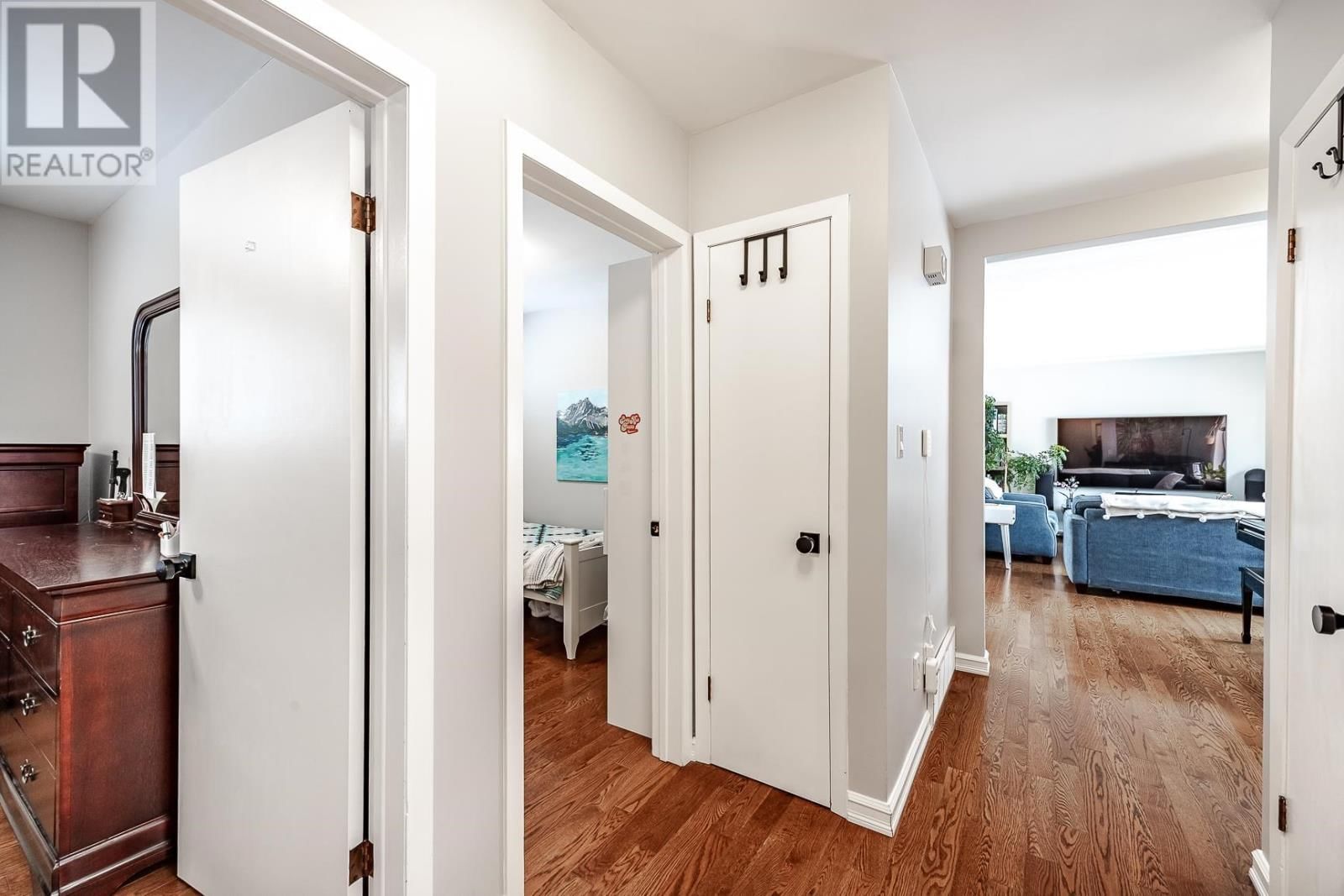 36 OAKBINE AVE Image 24