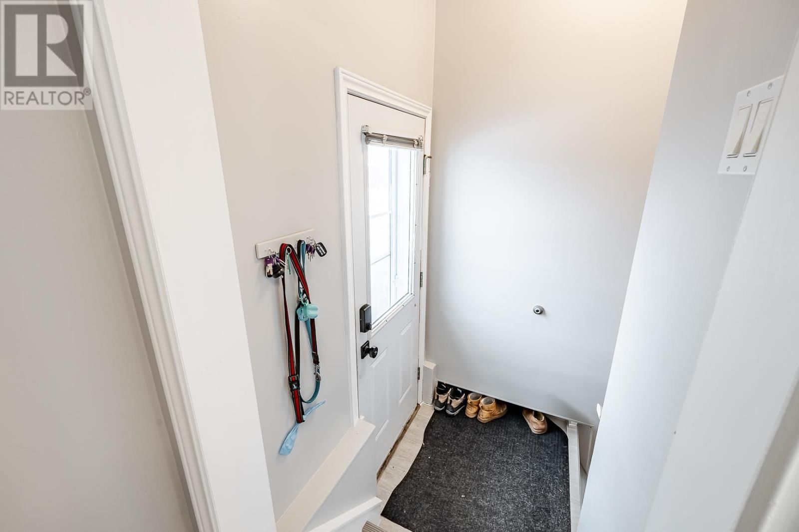 36 OAKBINE AVE Image 6