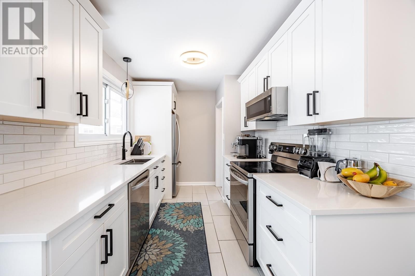 36 OAKBINE AVE Image 7