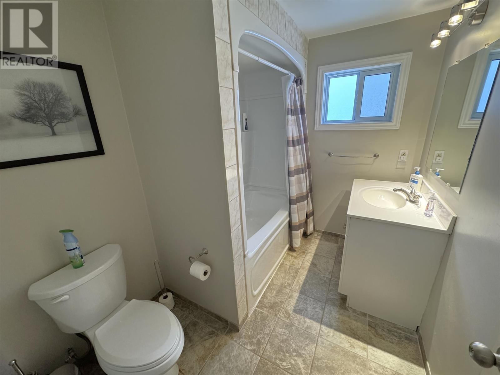 11 OAK HILL RD Image 17