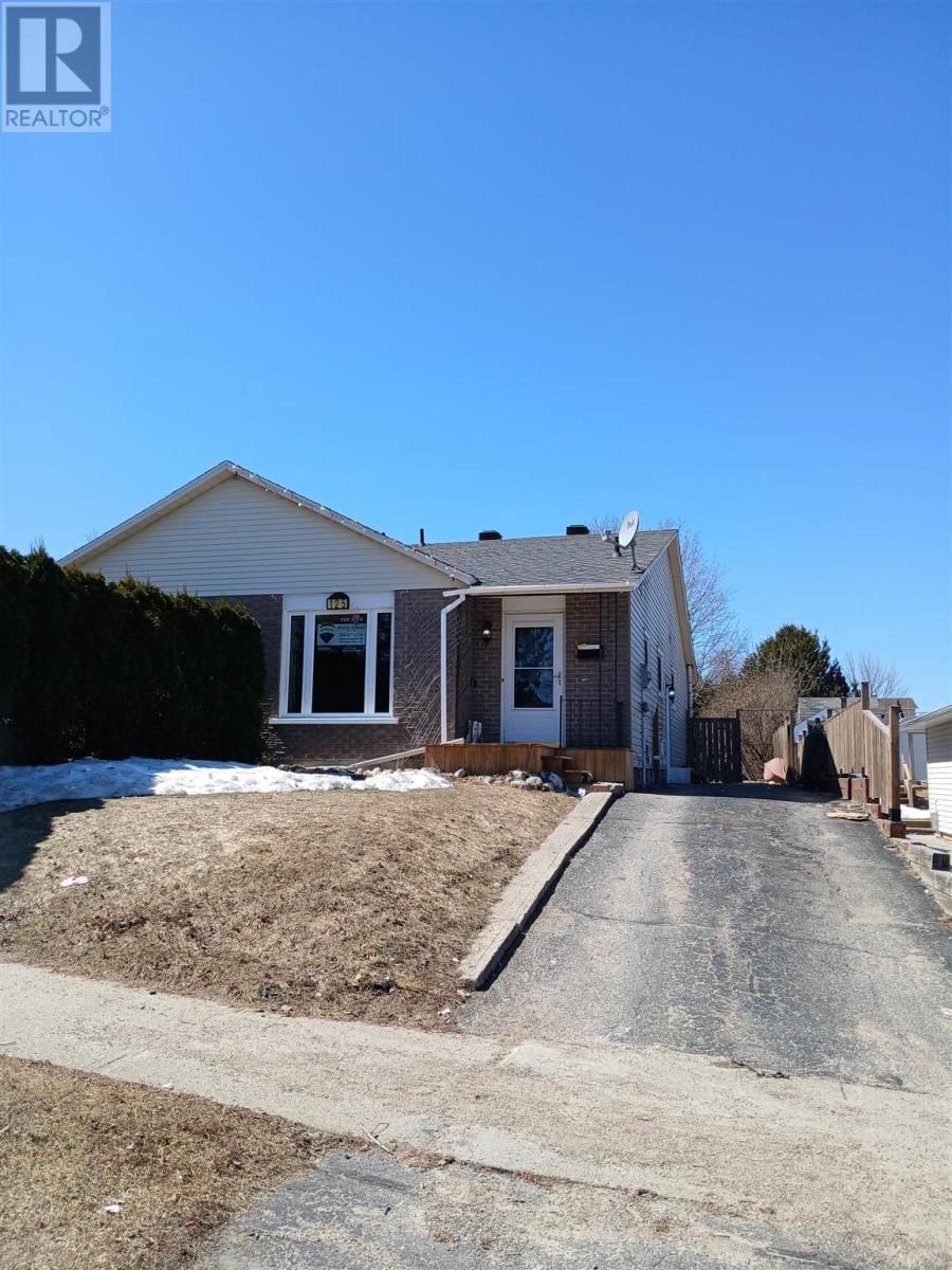 125 LAURIER RD Image 1