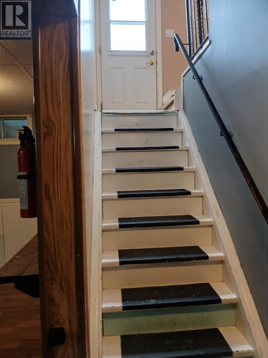 125 LAURIER RD Image 14