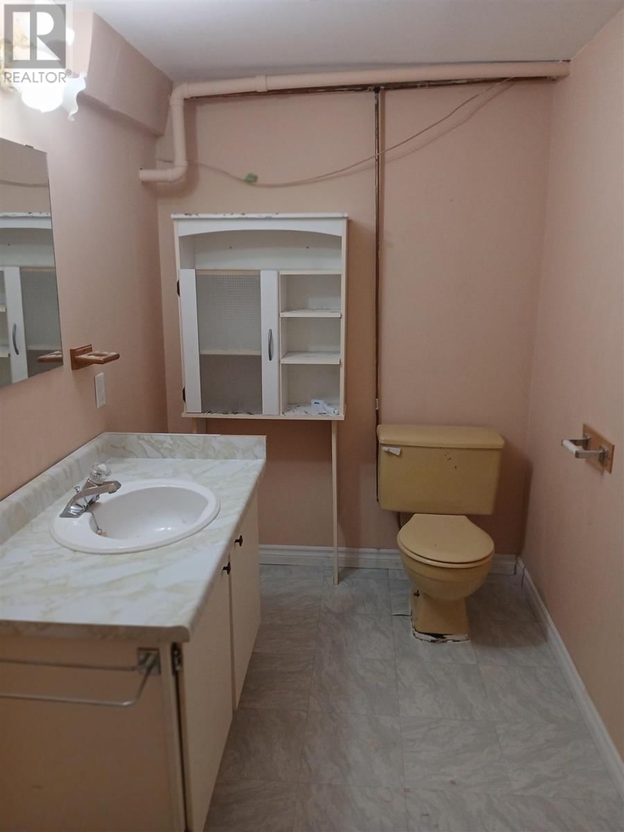 125 LAURIER RD Image 20